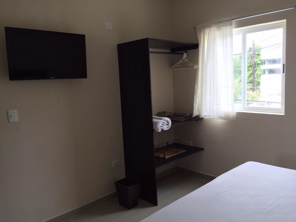 Whyz 4 You Private Rooms Пуерто-Морелос Екстер'єр фото