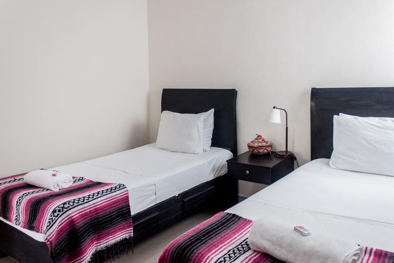 Whyz 4 You Private Rooms Пуерто-Морелос Екстер'єр фото